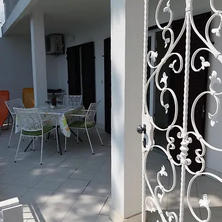 Apartments Jakovic Apartment